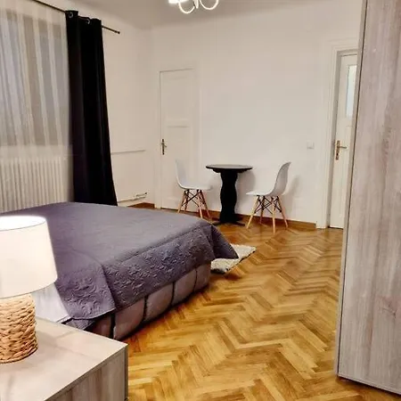 Apartamento Cozy Near Center Bucareste