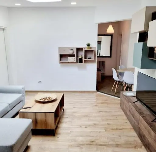 Cozy Near Center Бухарест